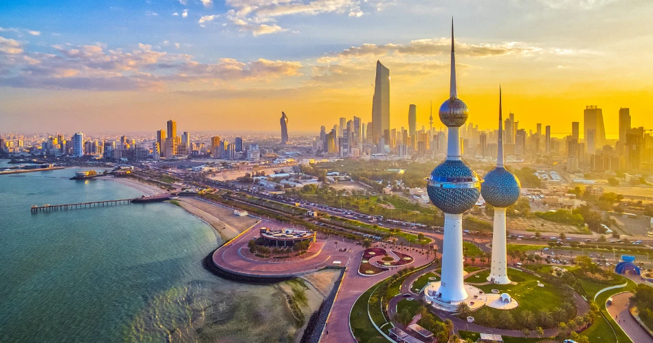 Modern Luxury at Al Hamra Tower & Mall