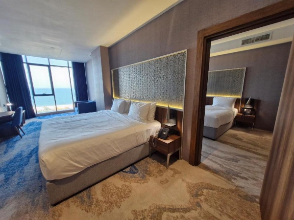 Ocean View Hotel Kuwait image 21