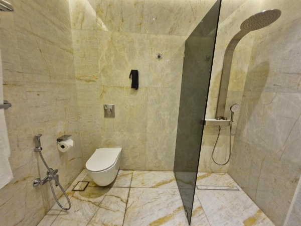 Ocean View Hotel Kuwait image 28
