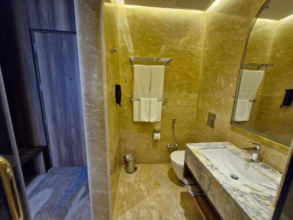 Ocean View Hotel Kuwait image 91